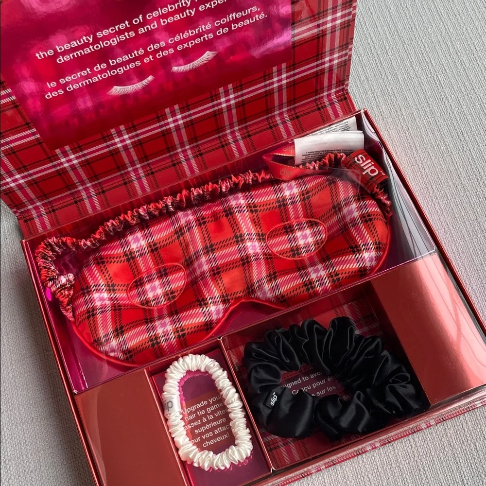 SLIP Hazel Beauty Sleepover Set (Limited Edition) - Picture 2 of 13